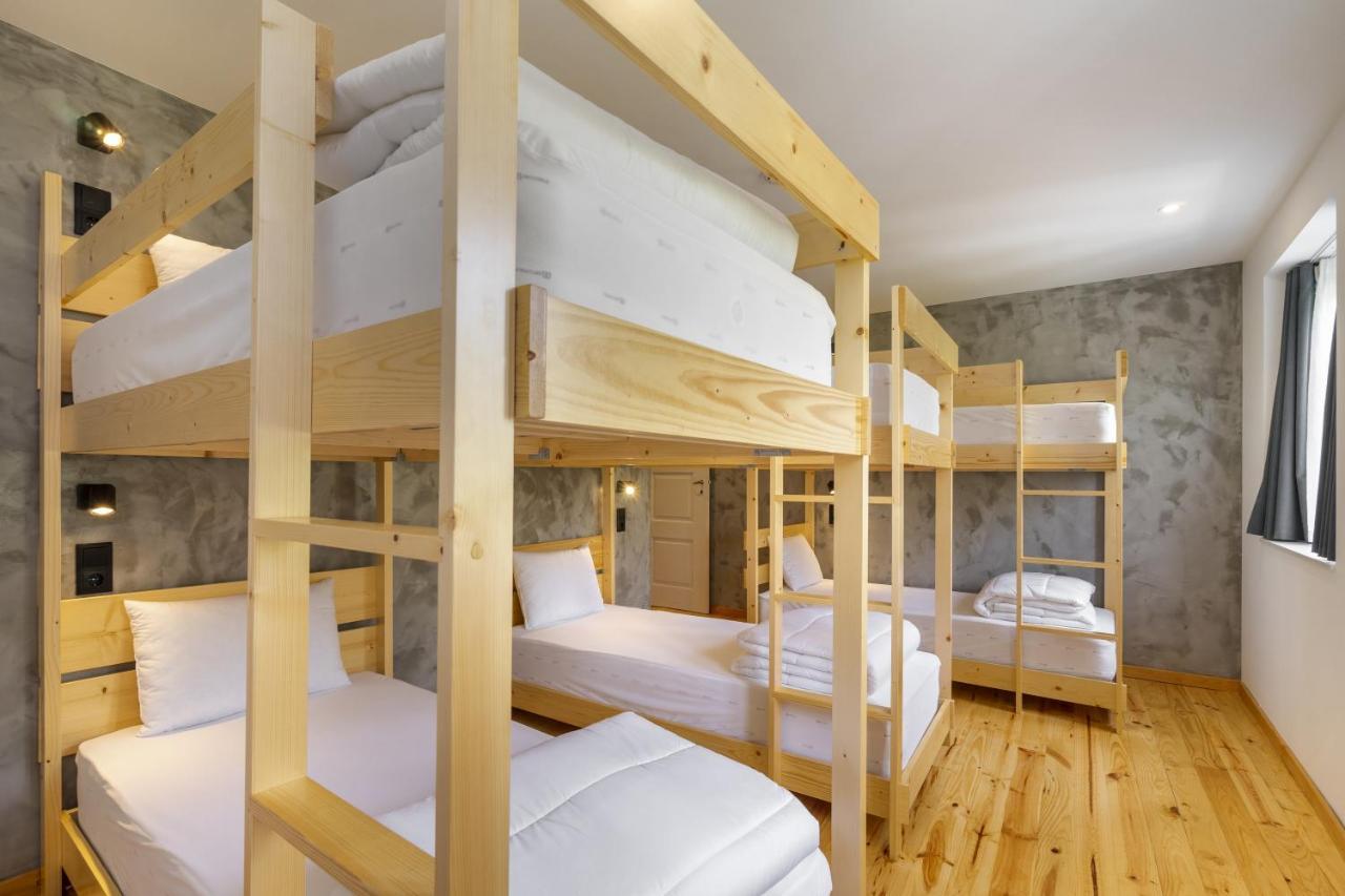 Forest Villas - Guest House Leiria Bagian luar foto