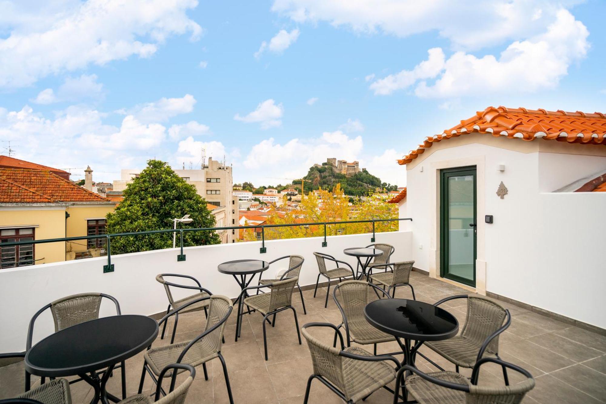 Forest Villas - Guest House Leiria Bagian luar foto