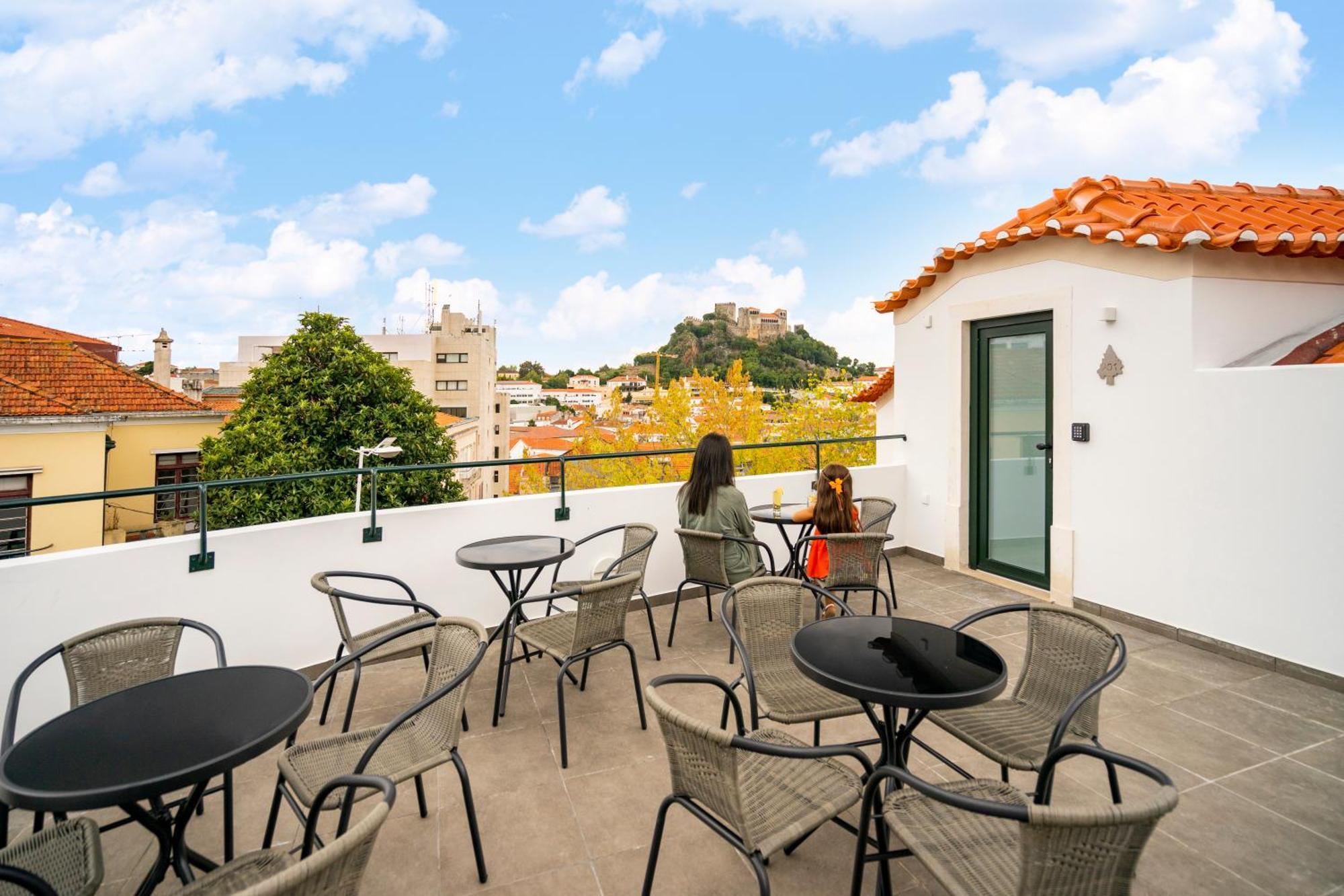 Forest Villas - Guest House Leiria Bagian luar foto