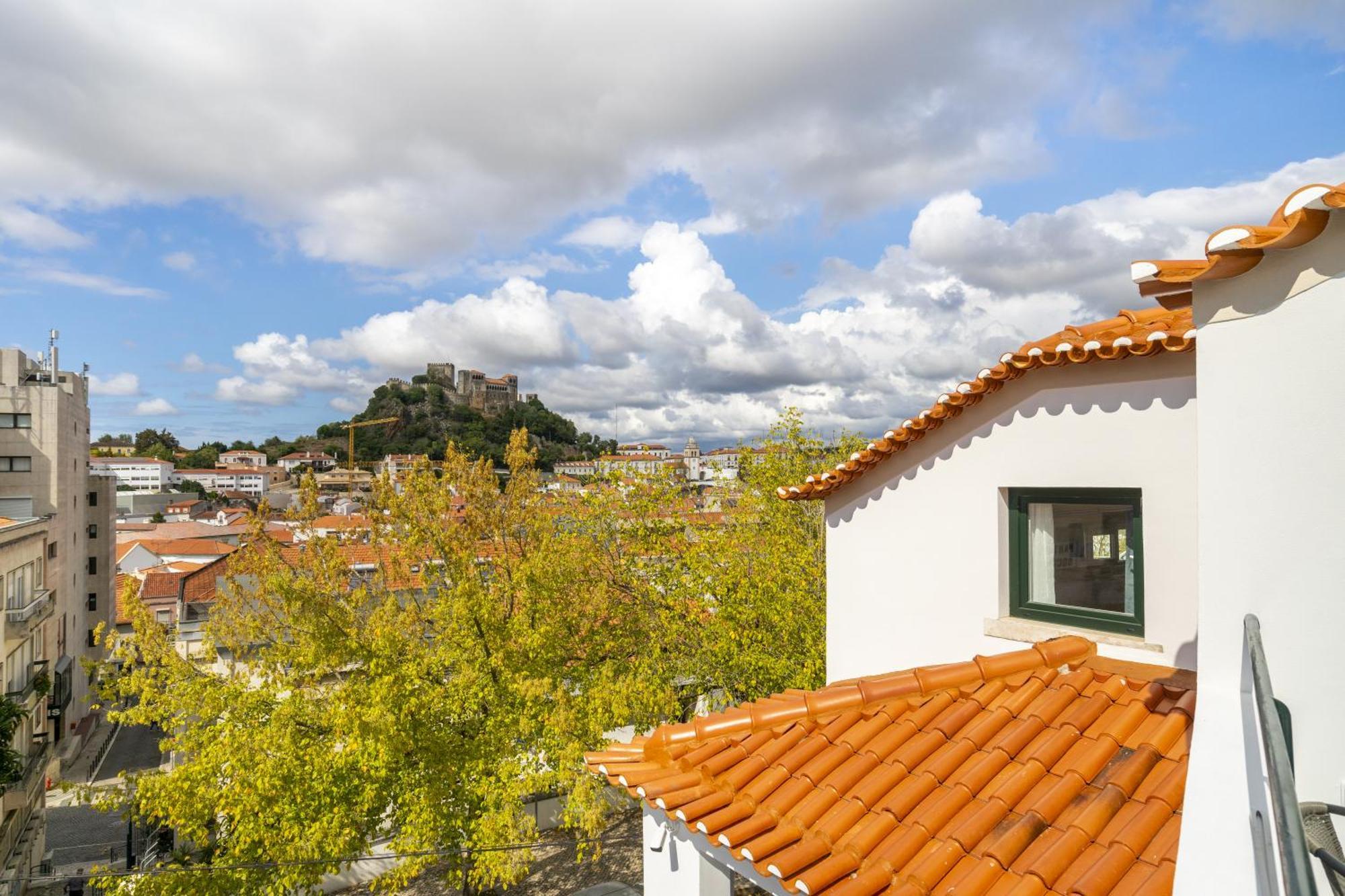 Forest Villas - Guest House Leiria Bagian luar foto